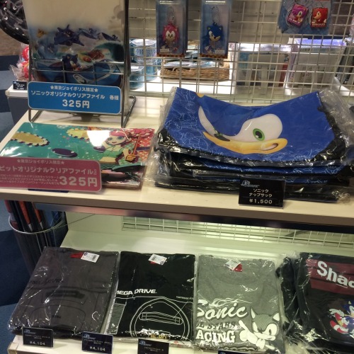 ismyneli:  hardclear:  SEGA Joypolis - Gift Shop  I wanna be, where the hedgehogs are… I wanna see… I wanna see them fasting 