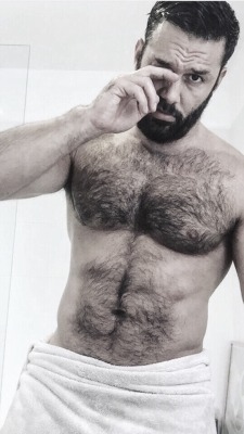 mydaddyishairy:   My Daddy is Hairy - over 94,000 followers: Archive  