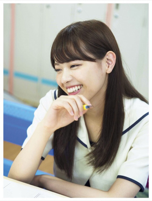 akb48wallpapers:  Nanase Nishino   - Hatsumori Bemars Digital Photobook  
