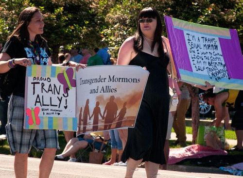 meatcat-forever: duendevuhsachee: awkwardsituationist: 2nd annual pride parade in salt lake city. ju