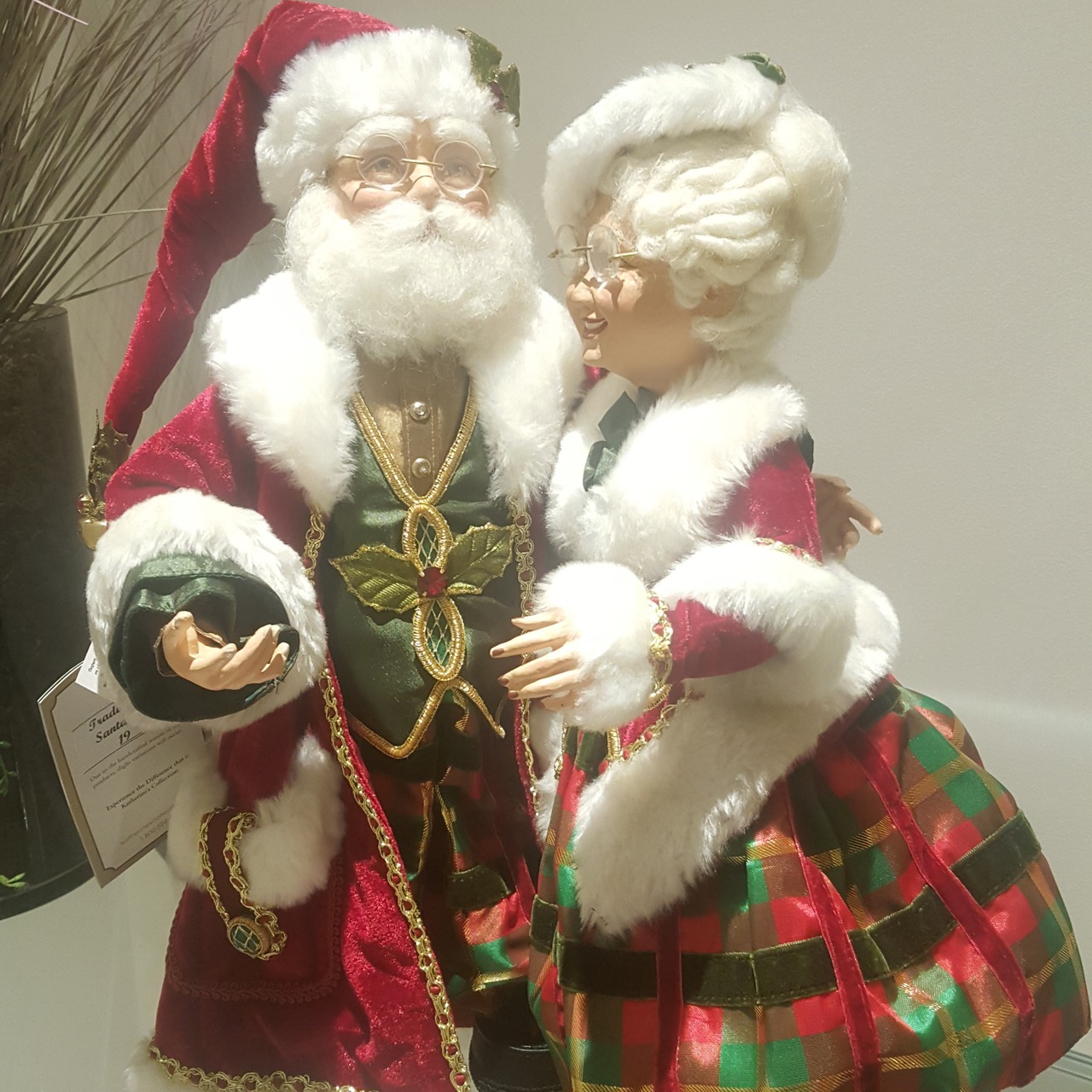 Katherine's Collection Tartan Traditions Traditional 19” Santa Claus Doll NEW 