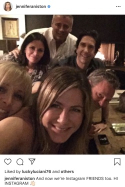 spongebobssquarepants:the one where jennifer aniston broke the internet