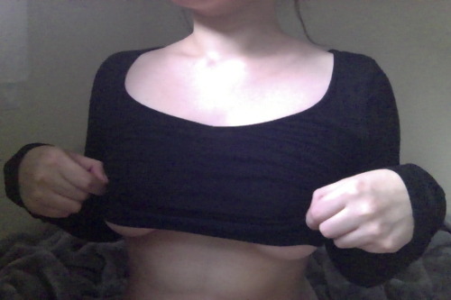 shesaquietone:  The boobs are free! (btw would appreciate neck and shoulder kisses) :(