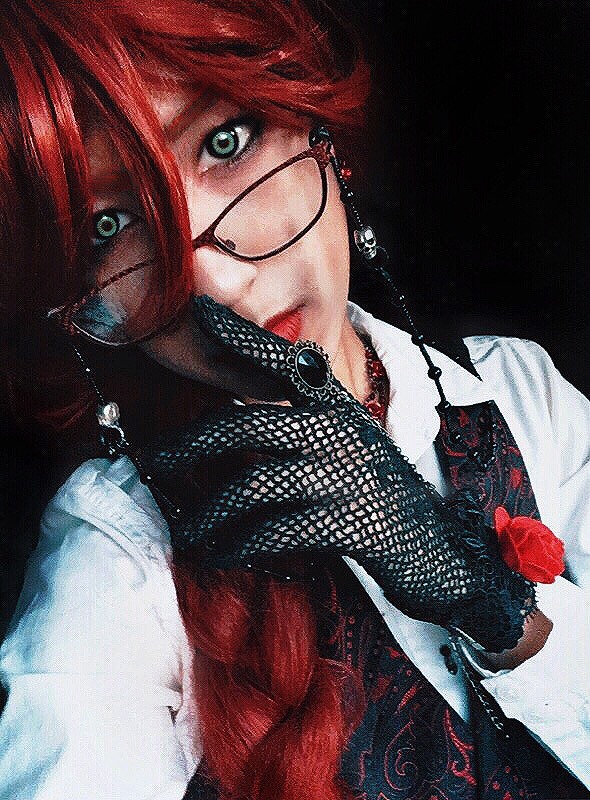 That one time I did an alternative spin on my usual Grell cosplay. It looked pretty fancy! Though yes, I did forget to paint 