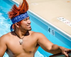 vintage-aerith:  essegigi:  everyonelovesrobots:  gameguy:  Oh, if I only could look this good… http://shinrajunkie.tumblr.com/ the flawless wakka cosplayer returns.  WOW  I interrupt my parade spam to bring you this perfect Wakka holy crap. @_@ (I’ve