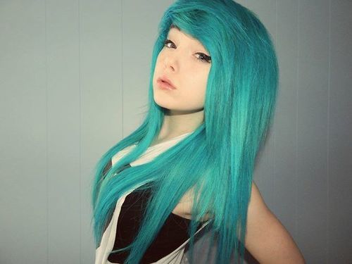Blue Hair Beauty - wide 6