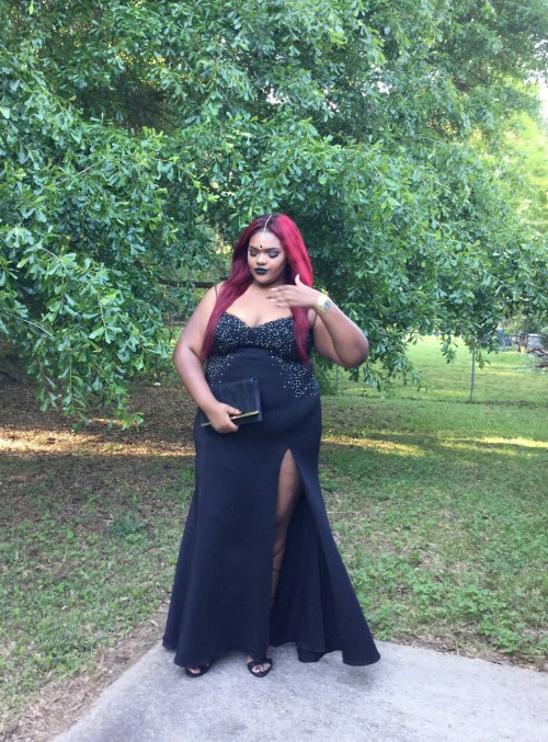 dullstarsshine:Happy big girl appreciation dayProm edition