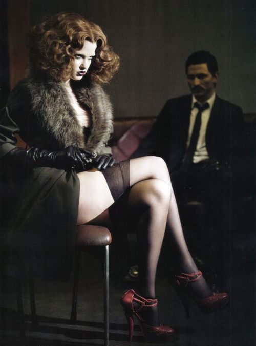 labstrakts:Lara Stone photographed by Paolo Roversi for “Style Noir,” Vogue Italia, November 2009.