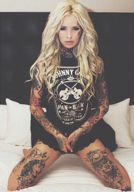 itsall1nk: More Hot Tattoo Girls atitsall1nk.tumblr.com Marry me