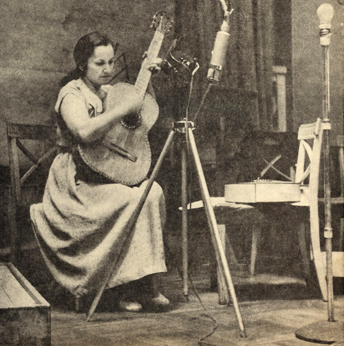 tooroughfingersoftheworld:  Violeta Parra