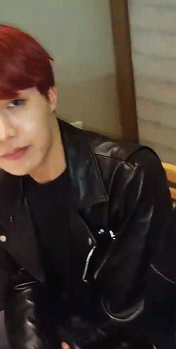 dearhopeworld:i suddenly remembered this outfit