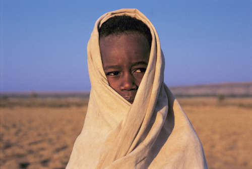 For the next week I will be sharing the African-centric photography of Paola Viesi. Ranging from cap