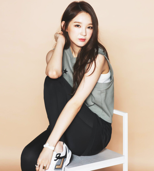 : [HQ]  Davichi Minkyung for NYLON Magazine April 2015 - 1400 x 1551