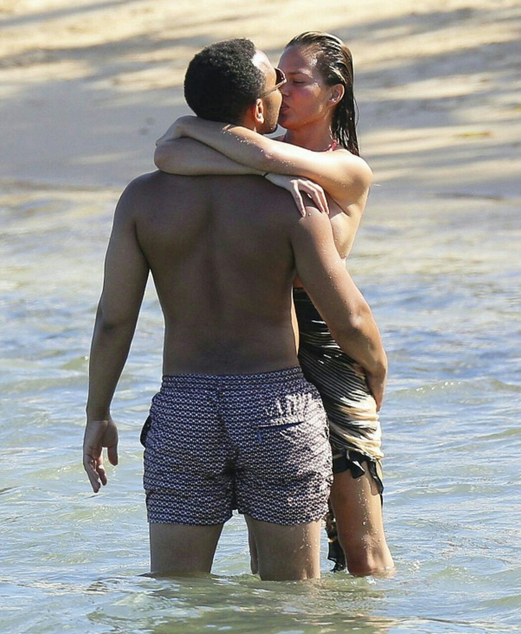 lamarworld:  singer John Legend ’ s juicy ass 