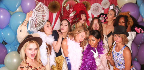 haimtheblog:@taylorswift13: The whole team. @SerayahLove @GiGiHadid @HAIMtheband @HaileeSteinfeld @r