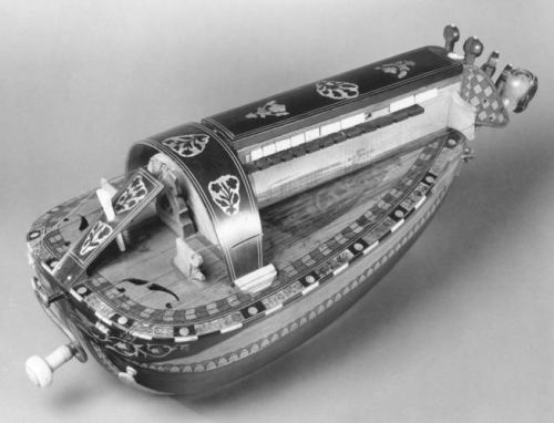 met-musical-instruments: Hurdy-Gurdy by Gilbert Nigout, Musical Instruments Gift of Nat and Yanna Br