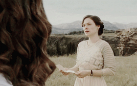 ashes-of-r0ses:HANNIBAL HISTORICAL AU: While Abigail Hobbs is visiting her godmother, Alana Bloom, h
