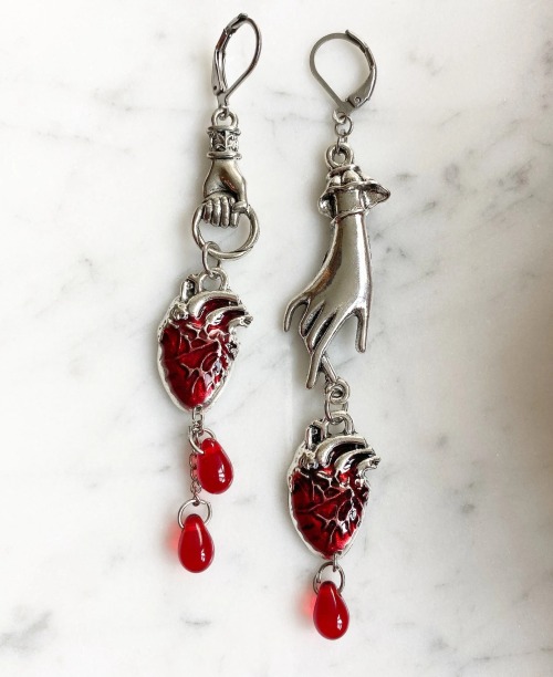 sosuperawesome:  My Beating Heart Jewelry