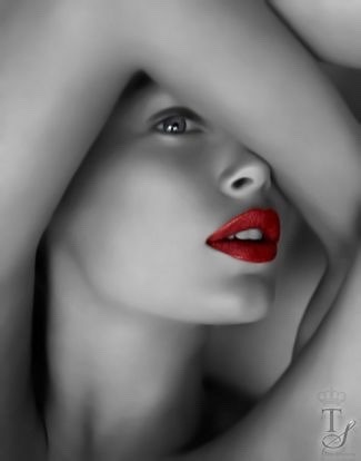 adessoomaipiu:  sexylilkitten:  Lips of temptation 💜💜  T  Awesome