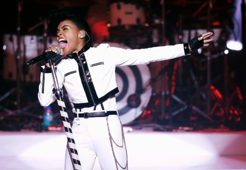 lexxerduglas:afterellen:Janelle Monáe - Variety’s Breakthrough Awardsmy queen