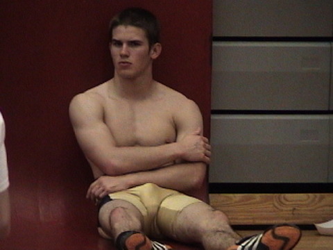 bonermakers:I need to get to a wrestling match.