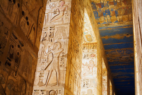 Medinet HabuPillars decorated with figures and hieroglyphs in the Mortuary Temple of Ramesses III, M