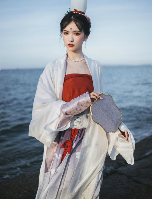 hanfugallery:chinese hanfu by 上遥居