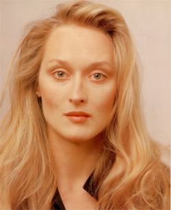 pussy-flavored-ramen:   Meryl Streep and