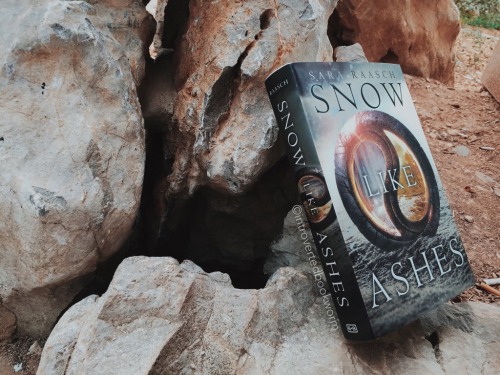 sararaasch:introvertedbookworm24:Happy Book Birthday to Frost Like Night!!! I am so not ready for th