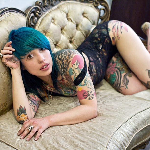 inkedgirls:  Show some love to Akuma in her brand new lace. Can you resist a gorgeous