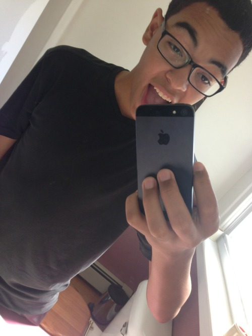 calling-humiliation:  Lol I need sum followers