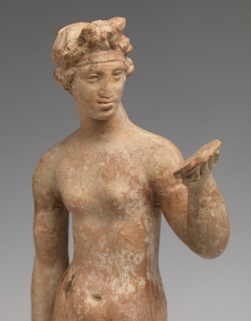 theancientwayoflife:~ Aphrodite. Place of origin: Asia Minor Culture: Greek; Smyrna Date: 300-200 B.
