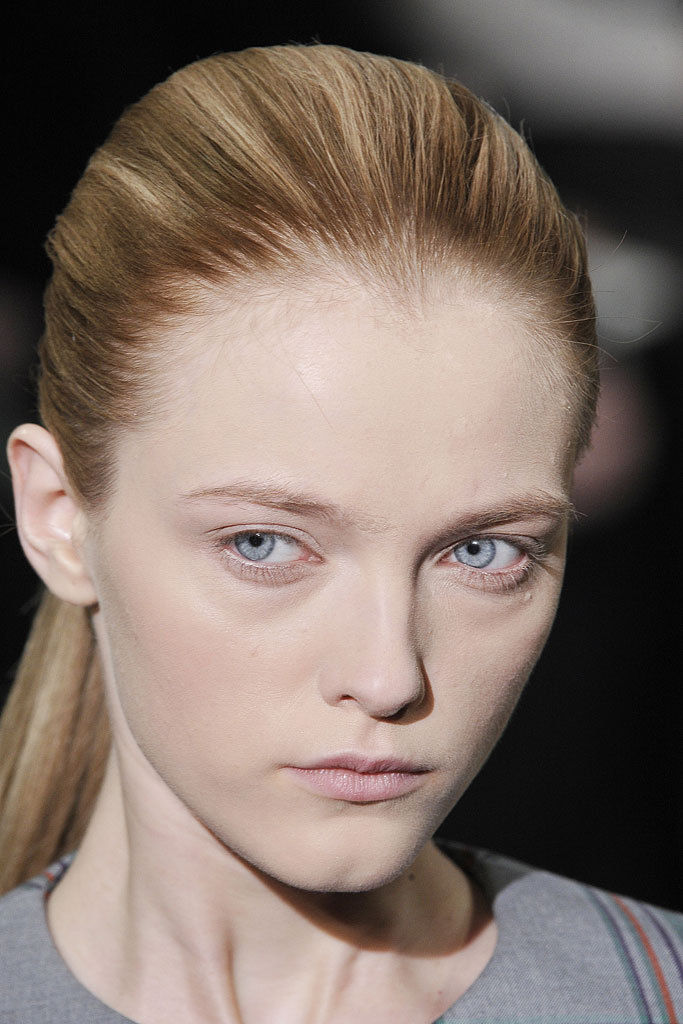 nastyvogue:  hedifatmanes:  vlada roslyakova at jil sander f/w 10   FUCKING FASHION