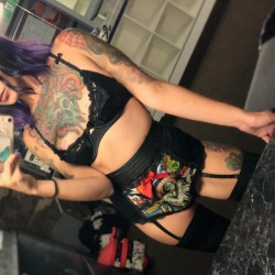stripper-locker-room:  https://www.instagram.com/iscreamsoho/
