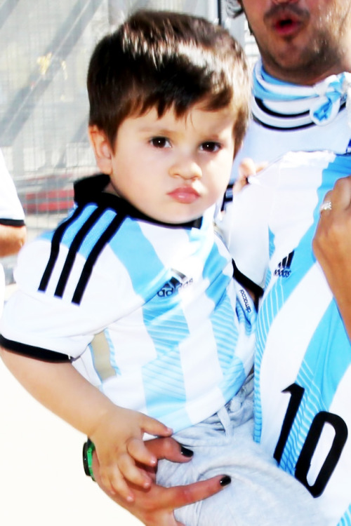 lionelsmessi:  Thiago Messi iPhone 4 backgrounds asked by arseneswengers 