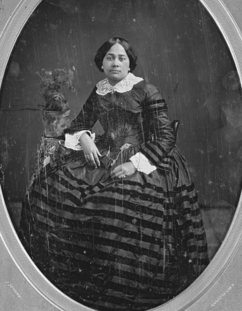 chubachus:Daguerreotype portrait of an unidentified African American woman taken by Jeremiah Gurney 