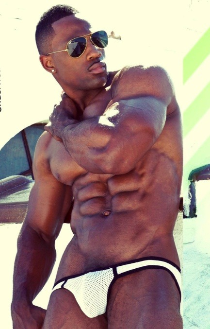 Black Estelar Brasil +18