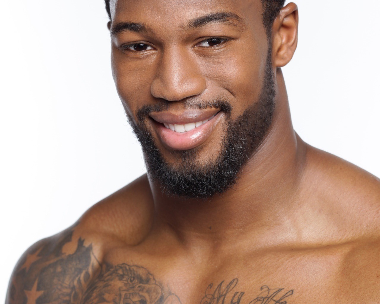 ray-coleton:  Ray Edwards …dude is damn fine!