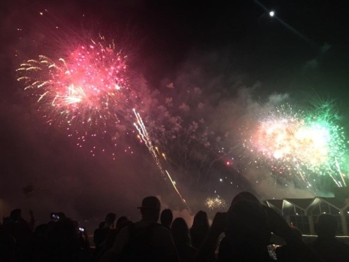oldfilmsflicker:Sandy the fireworks are hailin’ over little Eden tonightForcin’ a light into all tho