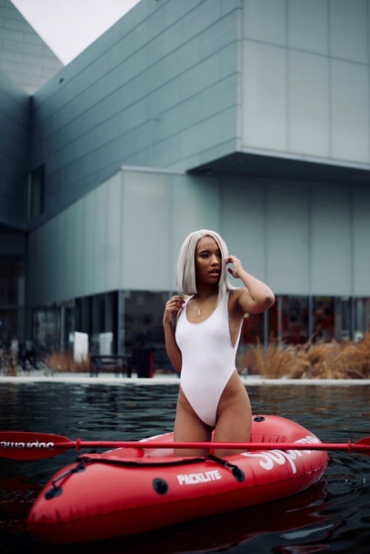 blackfashion:  Insta: @Sylverhoneyofficial  Shot by: @_30onme on insta 