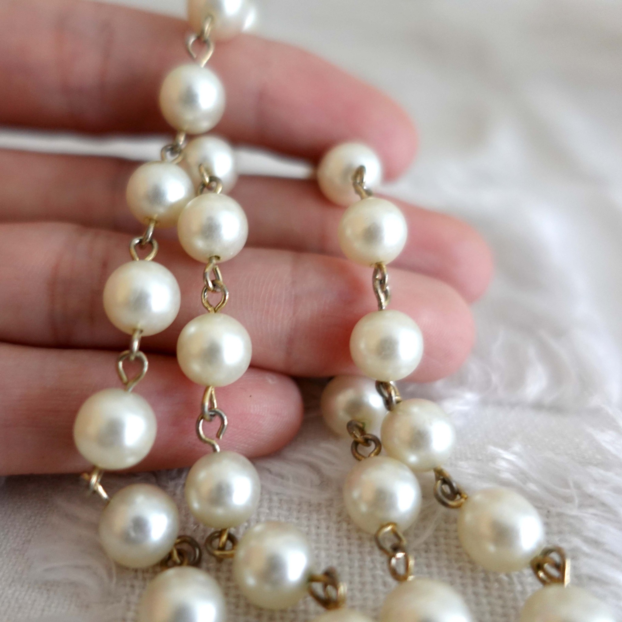 Vintage exquisite resin pearl necklace necklace Chanel style vintage  Wenqing Japanese second-hand medieval jewelry - Shop Mr.Travel Genius  Antique shop Necklaces - Pinkoi