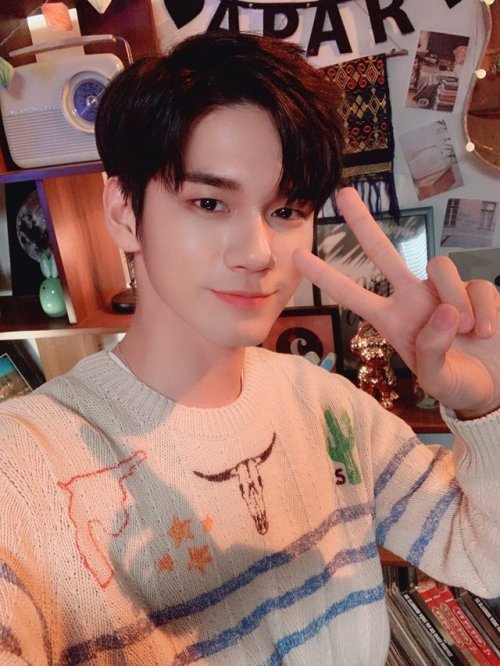 ongdata: ✨ 190304 RADIO APART - 3월의 DJ #옹성우 ✨ 3월의 선물 같았던 옹디의 라디오 아파트 모두가 옹며들었던 월요일 밤! 역대급 사연과 댓글로 옹디