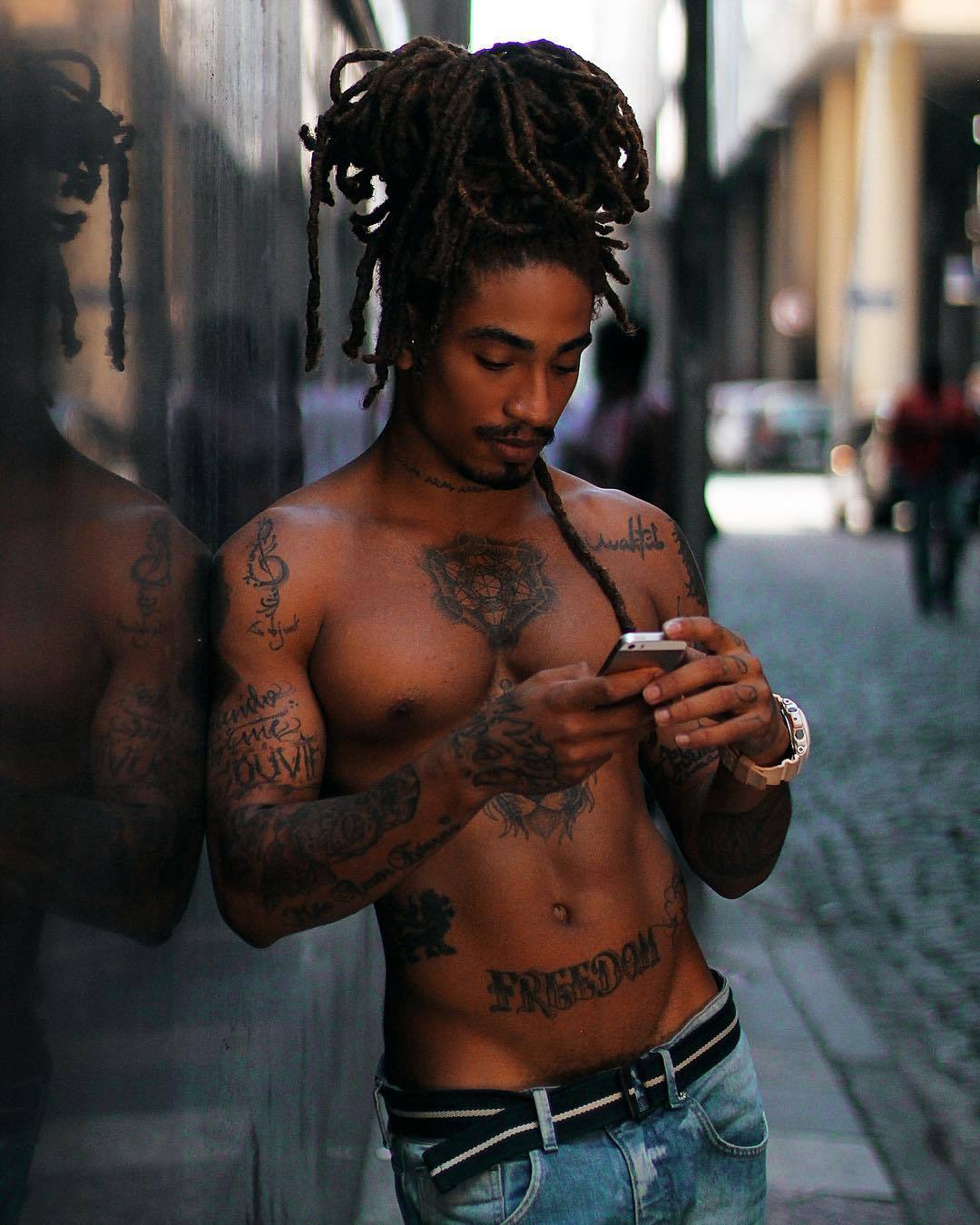 ohthentic:  blackjack-91: Jotta Brown by Mario Jorge F.  Oh 