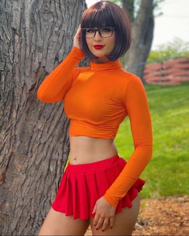 Velma And Daphnie 2024