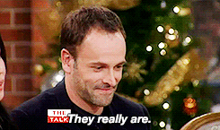 missqueenscully:  What was the first thing you guys noticed about each other when