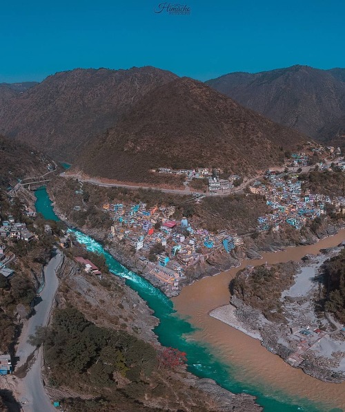 Aerial Shot of #Devprayag, #Uttarakhand www.instagram.com/p/CNSblw2hBj8/?igshid=m4tf883v6tlx