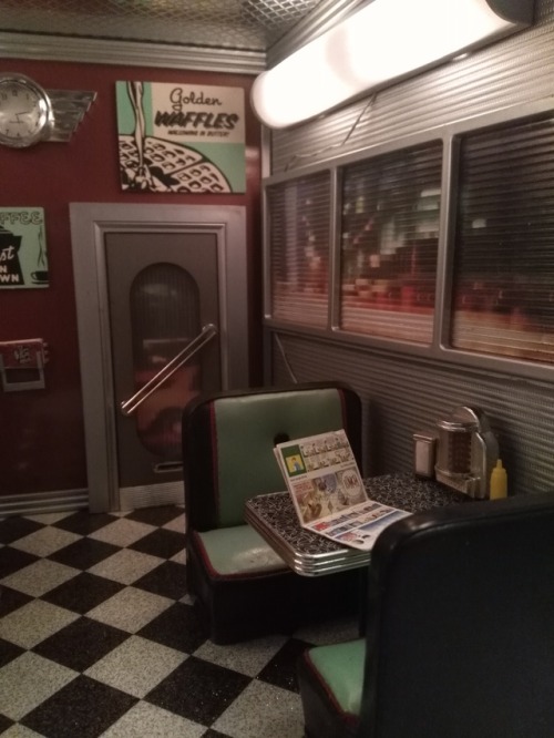 I went home for the weekend and dug out my old Lil&rsquo;s diner! It needed some serious cleanin