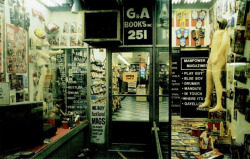 timessquareblue:G&amp;A Books, 251 W42nd Street