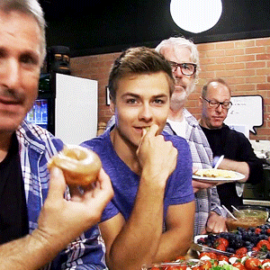 hotfamousmen:  Peyton Meyer