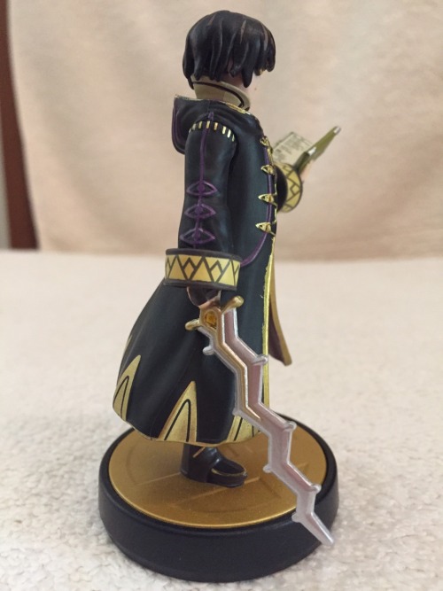 Custom Robin Unit Avatar from Fire Emblem Awakening  Citadel paint and green stuff were used for the